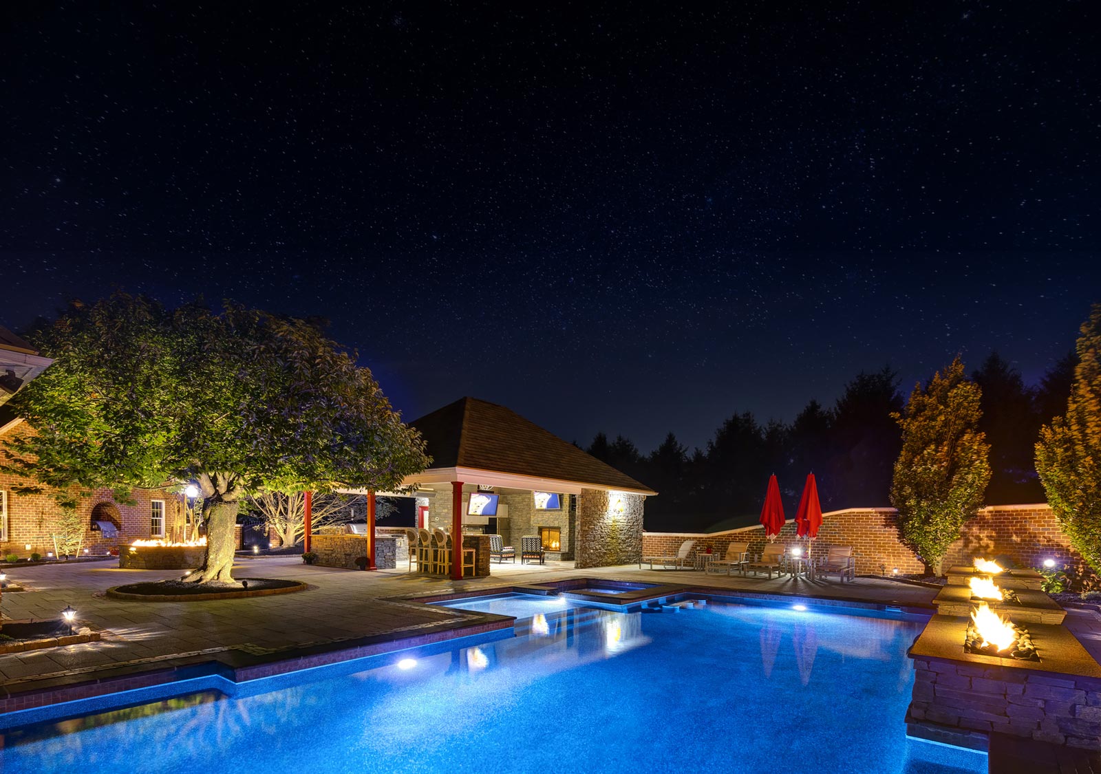 Luxurious Aquavisions developed pool at night